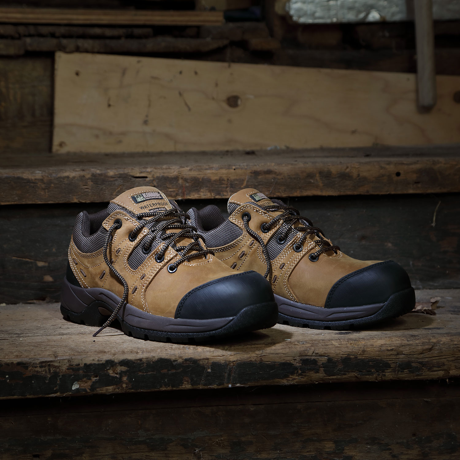 Kodiak Men's TRAIL Hiker CSA Work Shoe 302120DWX